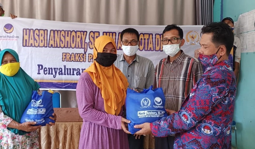 Sambut Ramadan Hasbi Bagikan Paket Sembako